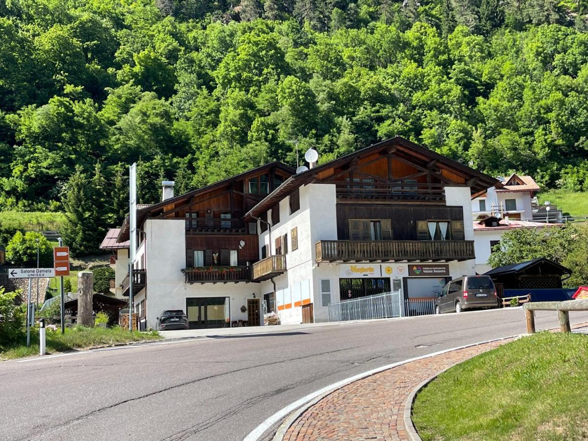 Апартаменты Casa Martini Медзана Экстерьер фото